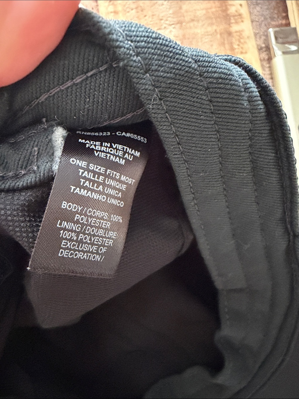 Nike Black Cap with White Swoosh Logo - Picture 5 of 5